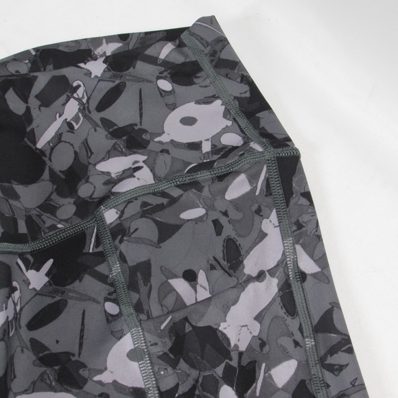 North Face Printed Motivation High Rise 7/8 Pocket Leggings - Picture 5 of 6